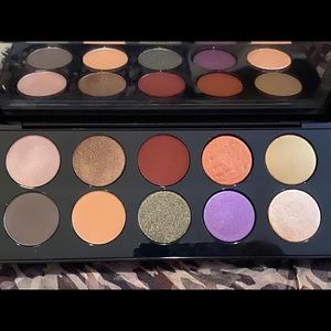 Pat McGrath eyeshadow palette VI Midnight Sun